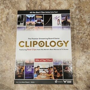 Clipology Streaming Board Game - Black and Gold